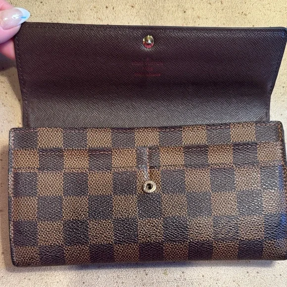 Louis Vuitton Damier Porte Sarah Wallet